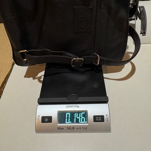 Rowallan of Scotland Genuine Leather Convertible Crossbody Backpack 11.5" X 10" - Picture 16 of 16